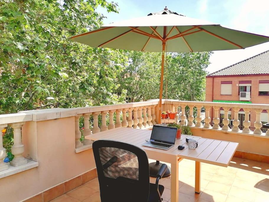 Atico Con Terraza Y Chimenea Junto A Universidad Alcala de Henares Exterior photo